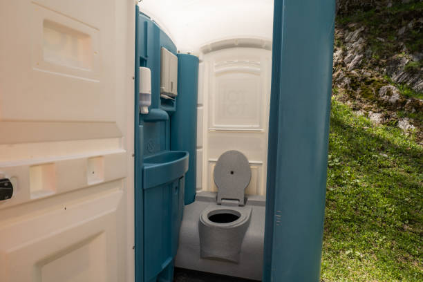 Best Portable Restroom Servicing (Cleaning and Restocking)  in Mannford, OK